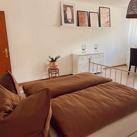Ferienwohnung Moselflair Mit Direktem Blick Auf Die Mosel Und Weinberge Oberfell Exteriör bild