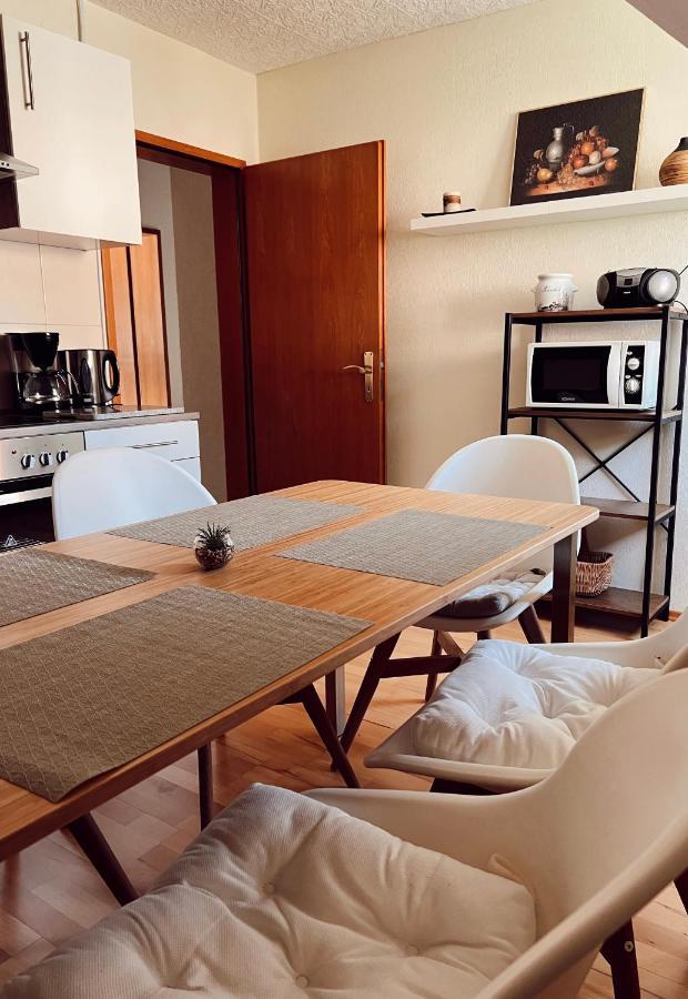 Ferienwohnung Moselflair Mit Direktem Blick Auf Die Mosel Und Weinberge Oberfell Exteriör bild